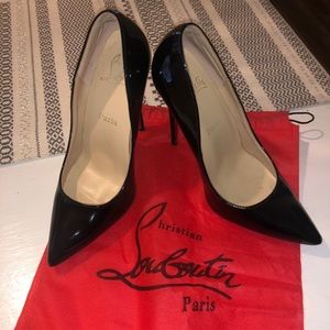 **IMITATION** Christian Louboutin heels